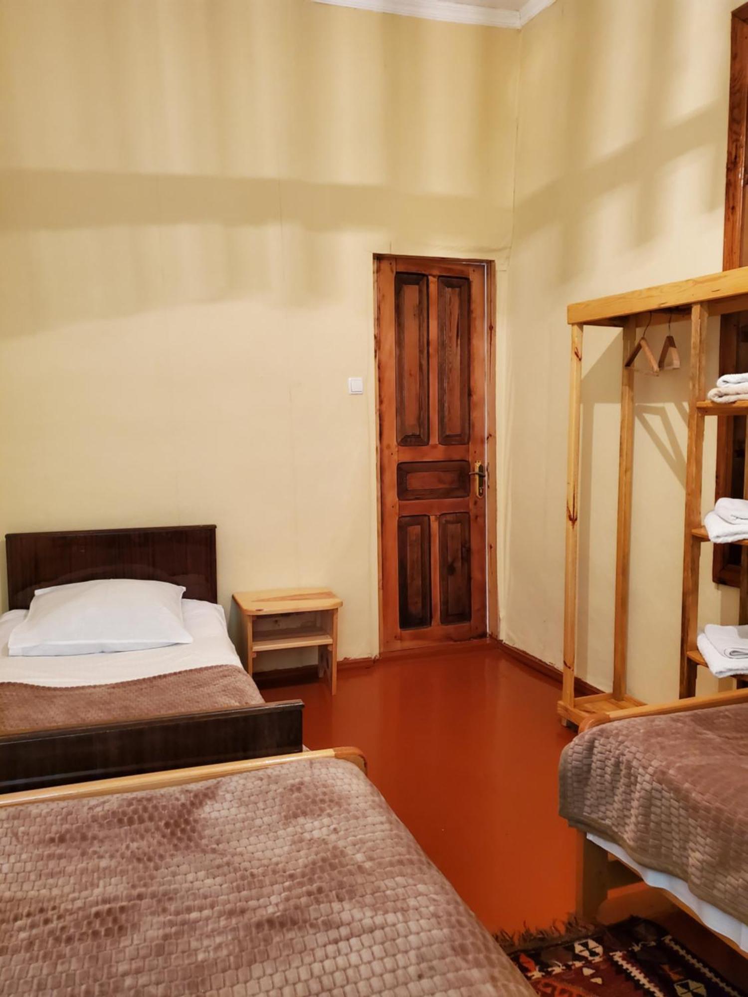 Ailama Guesthouse Mestia Quarto foto